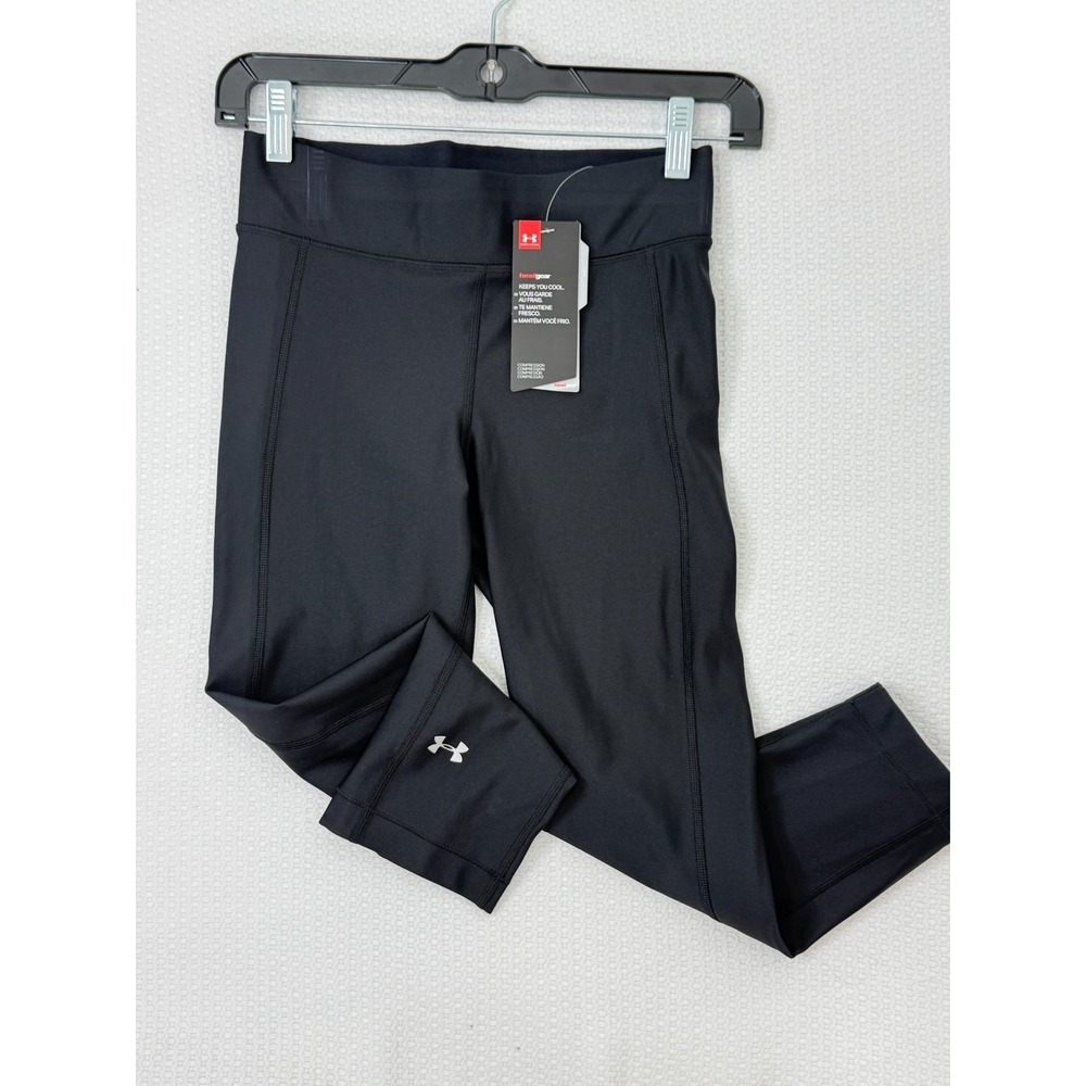 Under Armour HeatGear Compression Capri NWT Women Small Black Athletic Leggings
